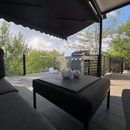Pergola House In A Green Oasis With Fantastic View Petrovaradin Exteriör bild