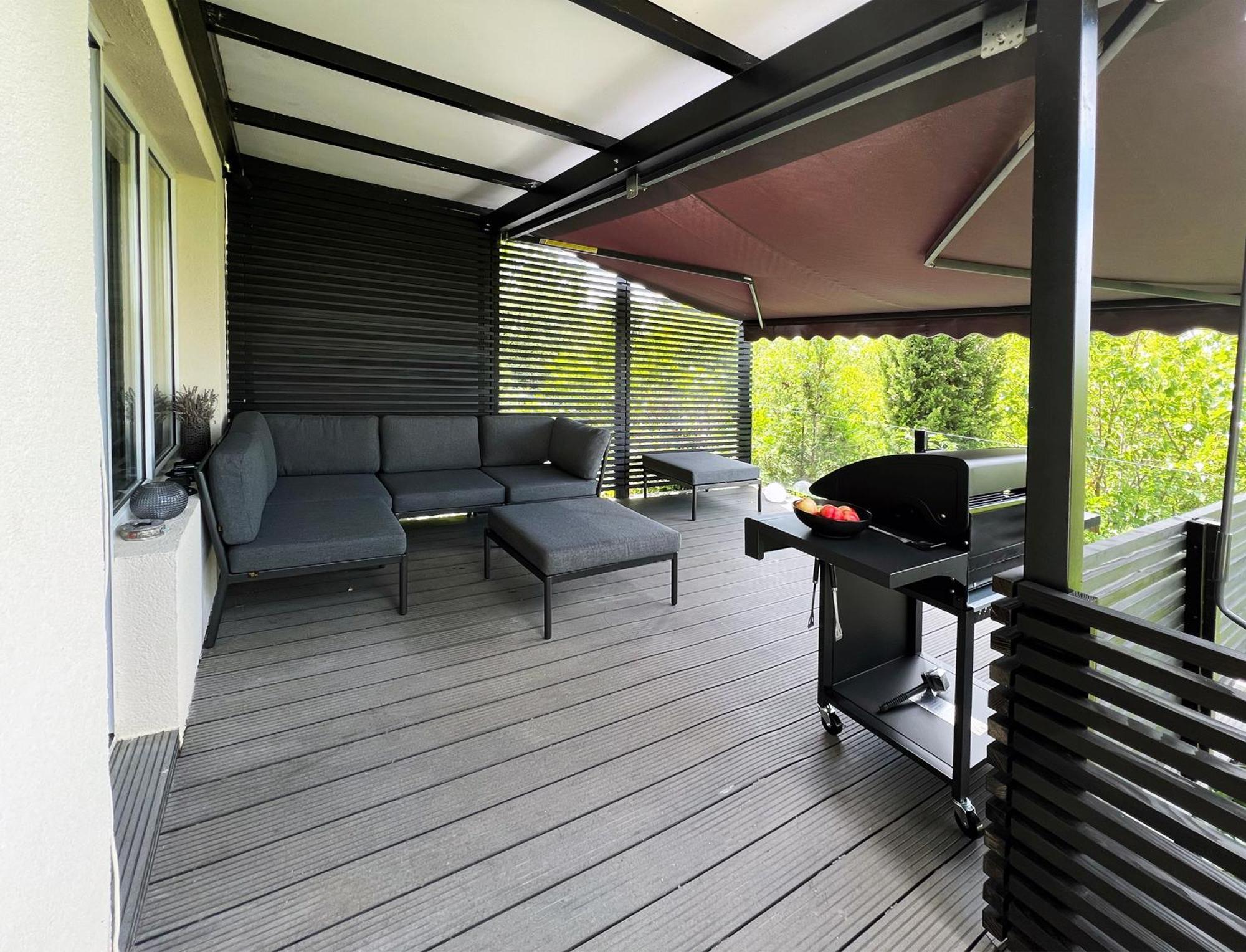 Pergola House In A Green Oasis With Fantastic View Petrovaradin Exteriör bild